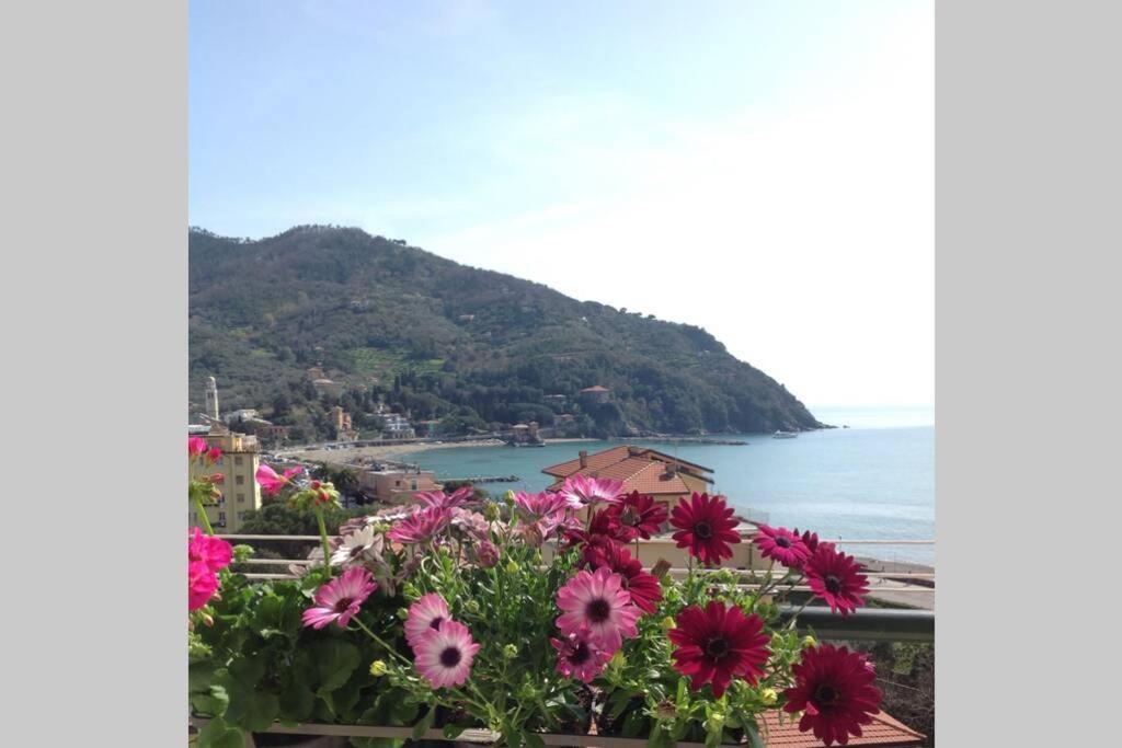 Splendido Appartamento Vista Mare 레반토 외부 사진
